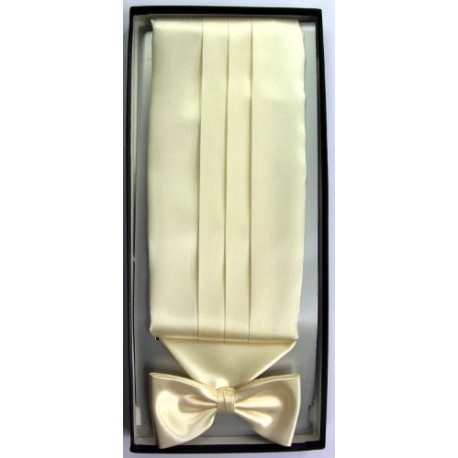 Black bow tie